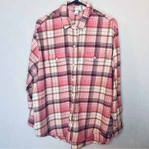 Old Navy - The Boyfriend Shirt.  Thick Flannel.  Size Large.  Fun Pink Color.